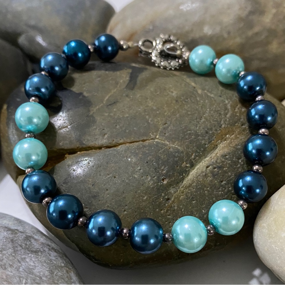 Artisan Fresh Water Petrol and Light Blue Pearl Bracelet with Sterling Silver